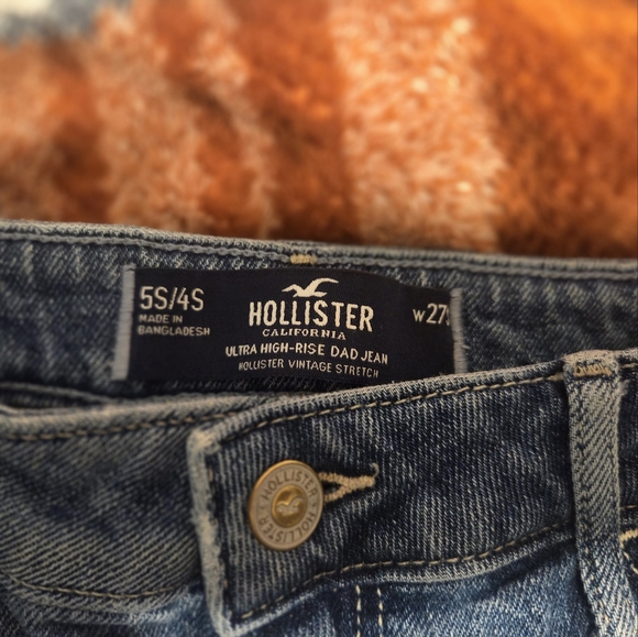 Hollister Women's Light Blue ULTRA High Rise DAD Jeans - Picture 2 of 5